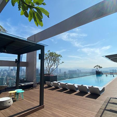 Upper Hotel Suites Kl Sentral กัวลาลัมเปอร์ ภายนอก รูปภาพ